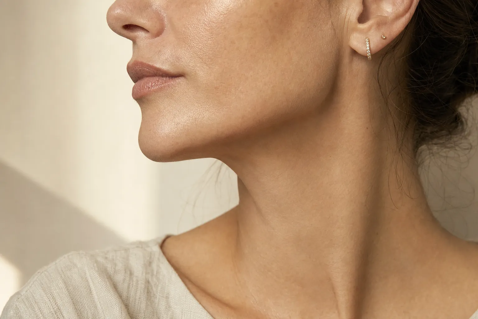 Jawline & chin filler. Definition without surgery